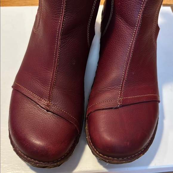 El Naturalista Burgundy Leather Boots - Picture 4 of 5
